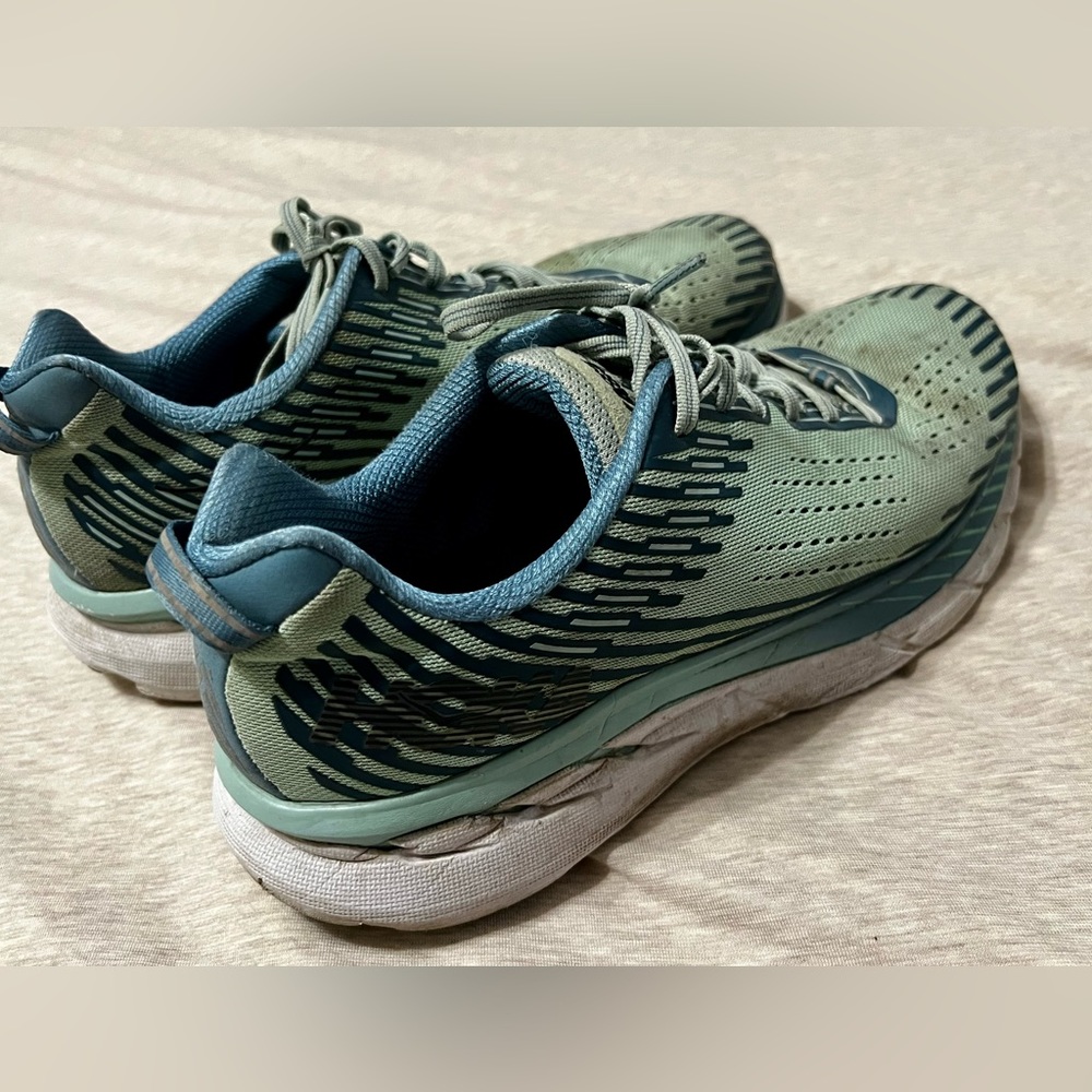 Hoka One Womens Clifton 5